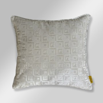 LAURA KIRLENT KILIFI