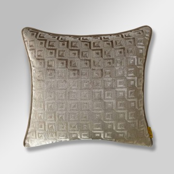 LAURA KIRLENT KILIFI